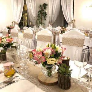 Tisch für Hochzeitsgesellschaft